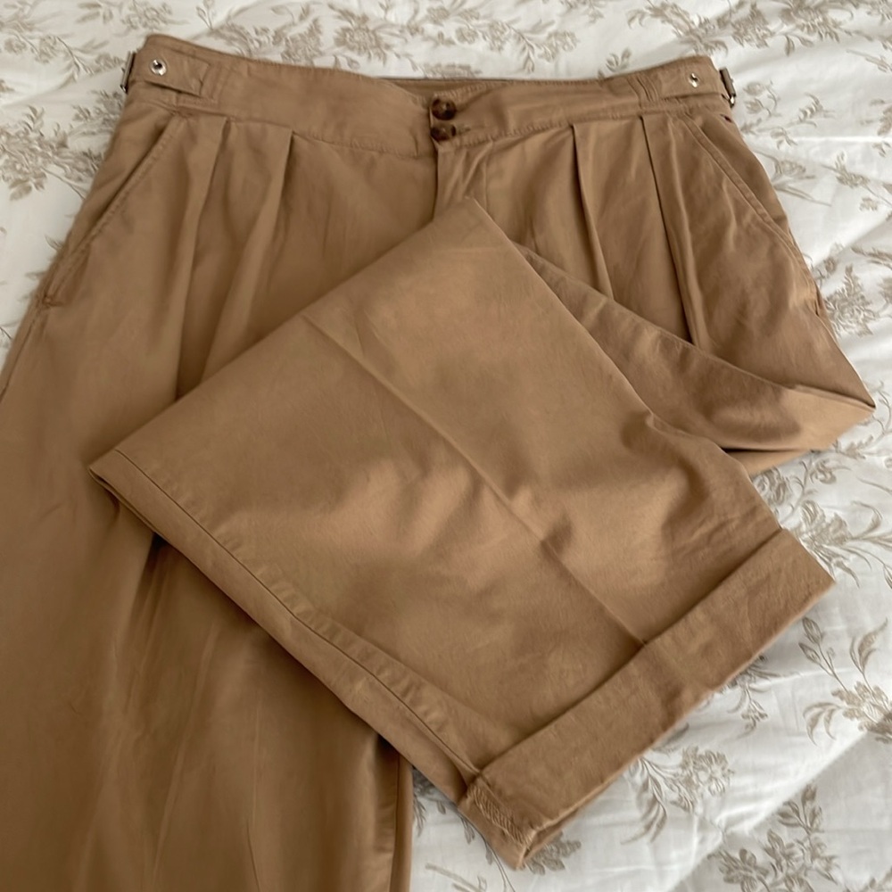 Tommy Hilfiger super high waist, pleated baggie pants.